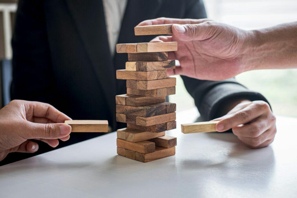 Alternative Risk and Strategy in Business